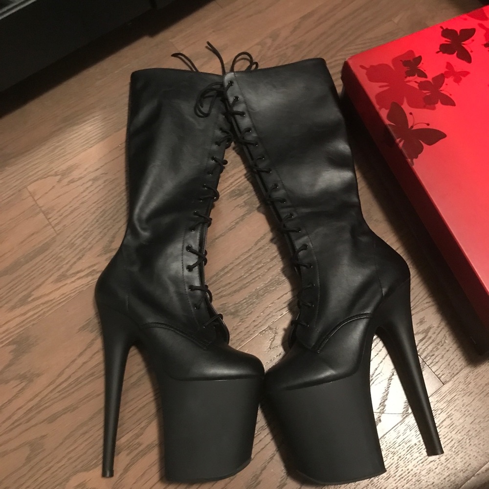 Pleaser Flamingo 2023 knee high stripper boots